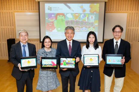 (From left) Professor Kong Siu-cheung, Director of LTTC; Mrs Patricia Lau, Director of Alumni Affairs and Development; President Professor Stephen Cheung Yan-leung; Alumnus Miss Wong Lok-man; and Dr Cheung Ka-luen. 