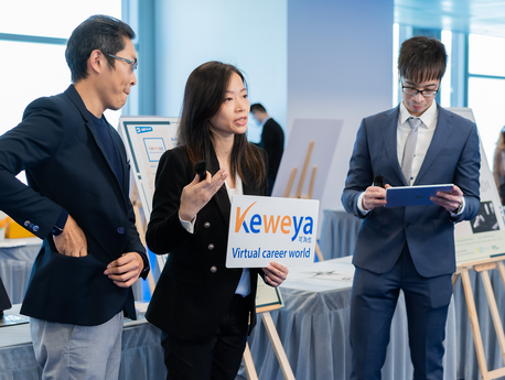 One of the start-up teams, ‘KeWeYA (可為也)’, aims to develop a comprehensive online career platform, offering interactive questionnaires and career information