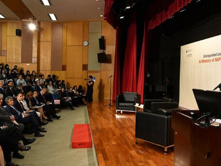 Distinguished Lecture: Mr Dominique de Villepin on the Napoléonic Legend